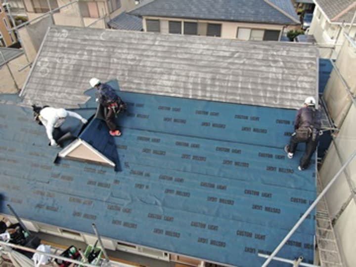 防水シートと屋根材が新しくなることで、長期にわたる屋根本来の機能を取り戻すことができます。
