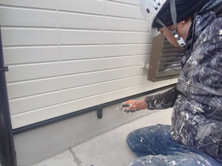 このように細部まで細かな塗装を行うかどうかで10年後15年後に差が出ます。